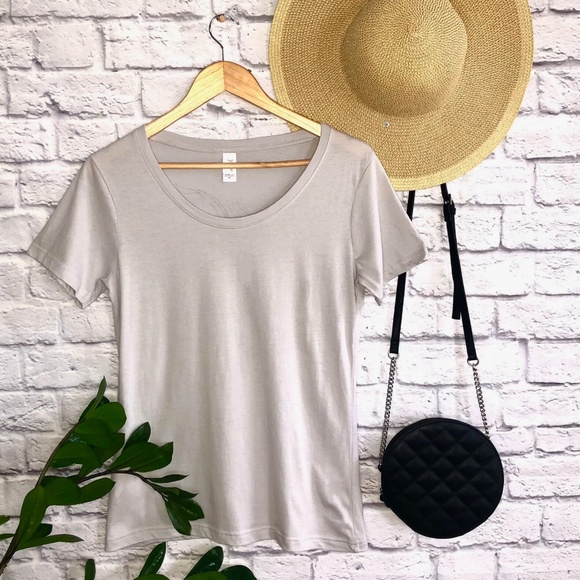 Spirit of God T-Shirt, Religious Shirt, Faith Clothing, Trendy Shirt - Gray - Picture 3 of 4